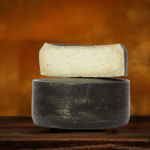 Francescano Cheese of Buffalo Milk la maremmana
